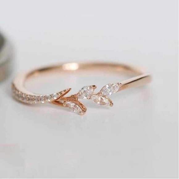 Jewelry - New Rose Gold Plated Leaf Diamond Ring